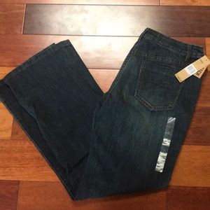 NWT DKNY Jeans - 10